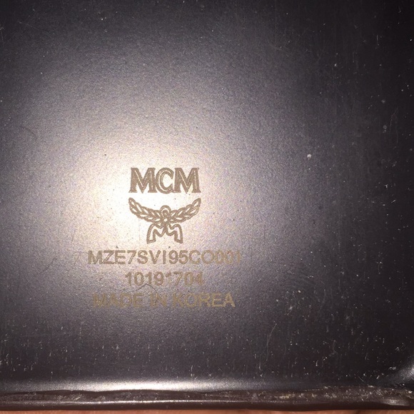 MCM iPhone 6 case - Picture 2 of 3